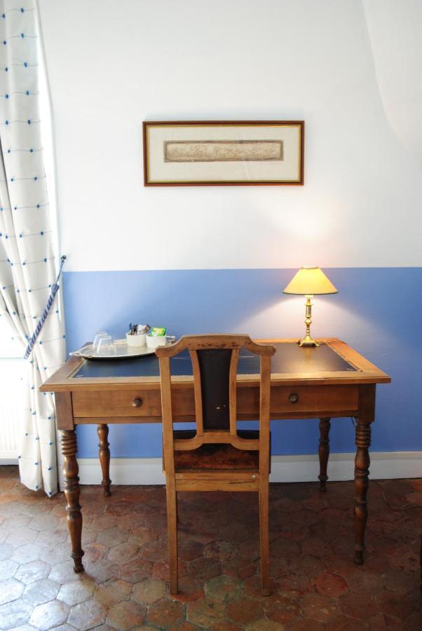 Chateau Le Barreau - Chambres D'Hotes Chemilly-sur-Yonne Room photo